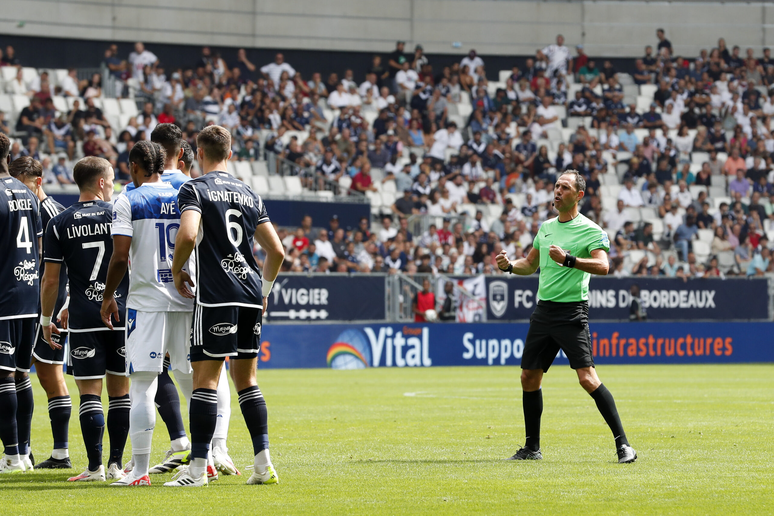 Mikaël Lesage, l'arbitre de la rencontre entre Bordeaux et Auxerre (Icon Sport)