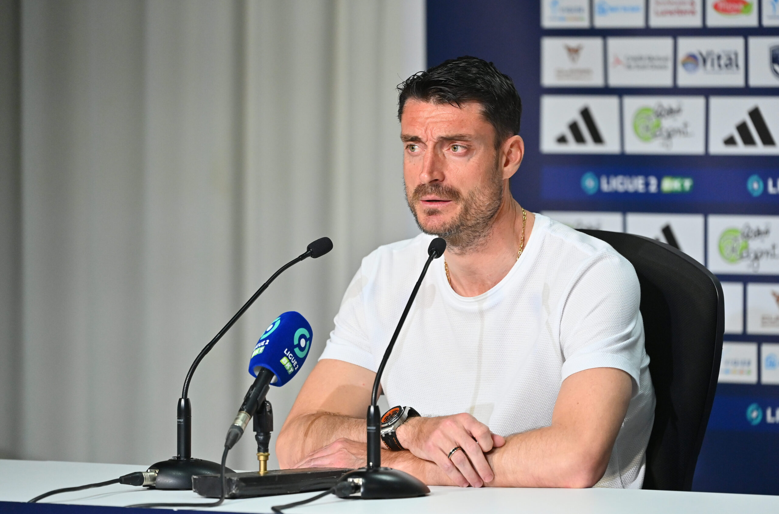 Albert Riera en conférence de presse (Icon Sport)
