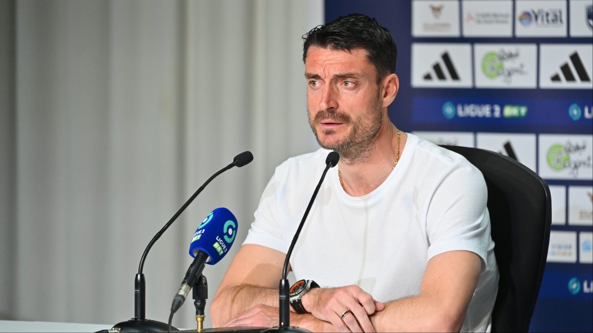 Albert Riera en conférence de presse (Icon Sport)