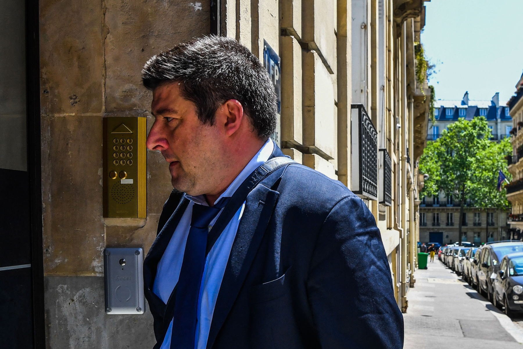 Thomas Jacquemier devant le siège de la LFP (Icon Sport)