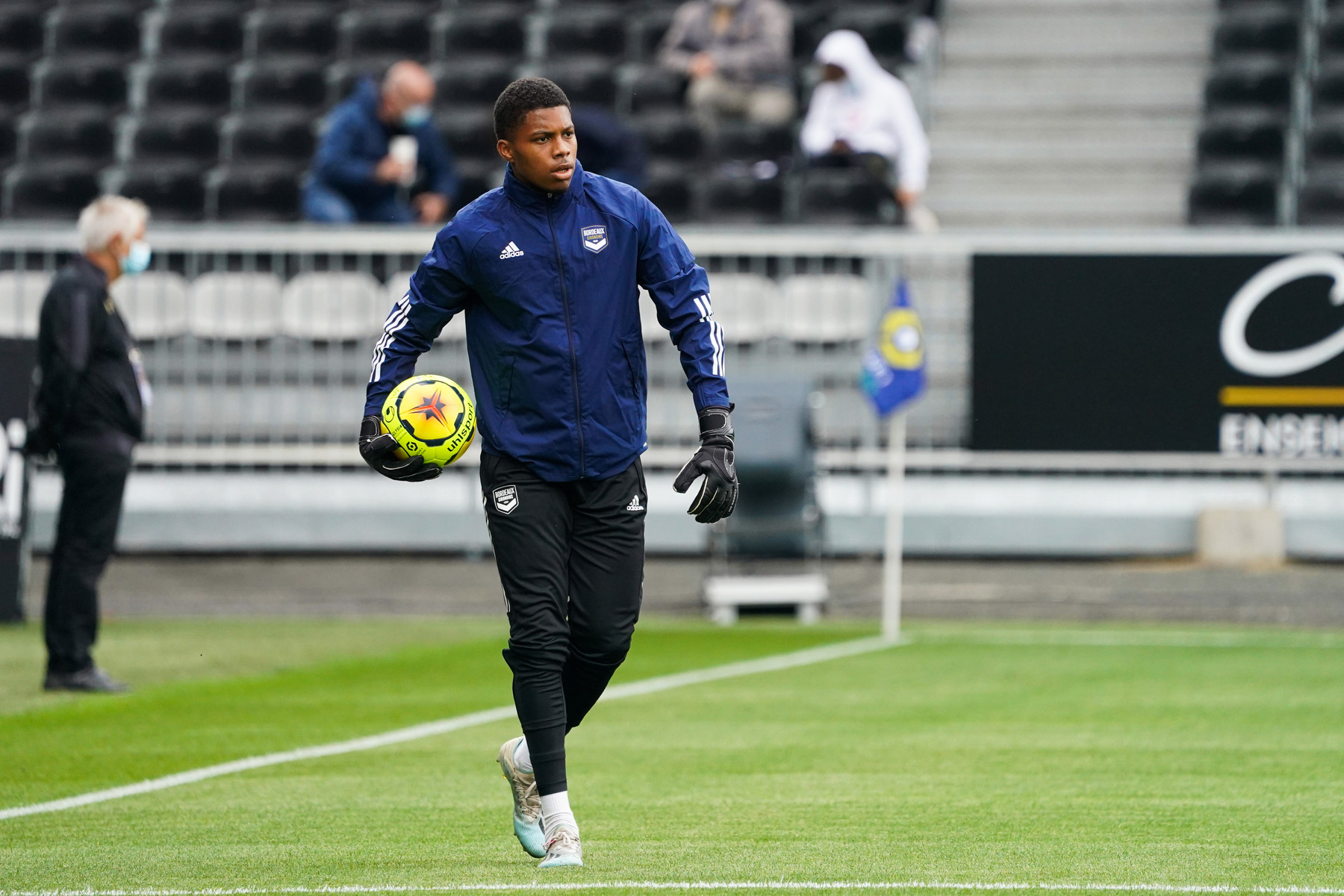 Over Mandanda, l'une des recrues bordelaises ? (Icon Sport)