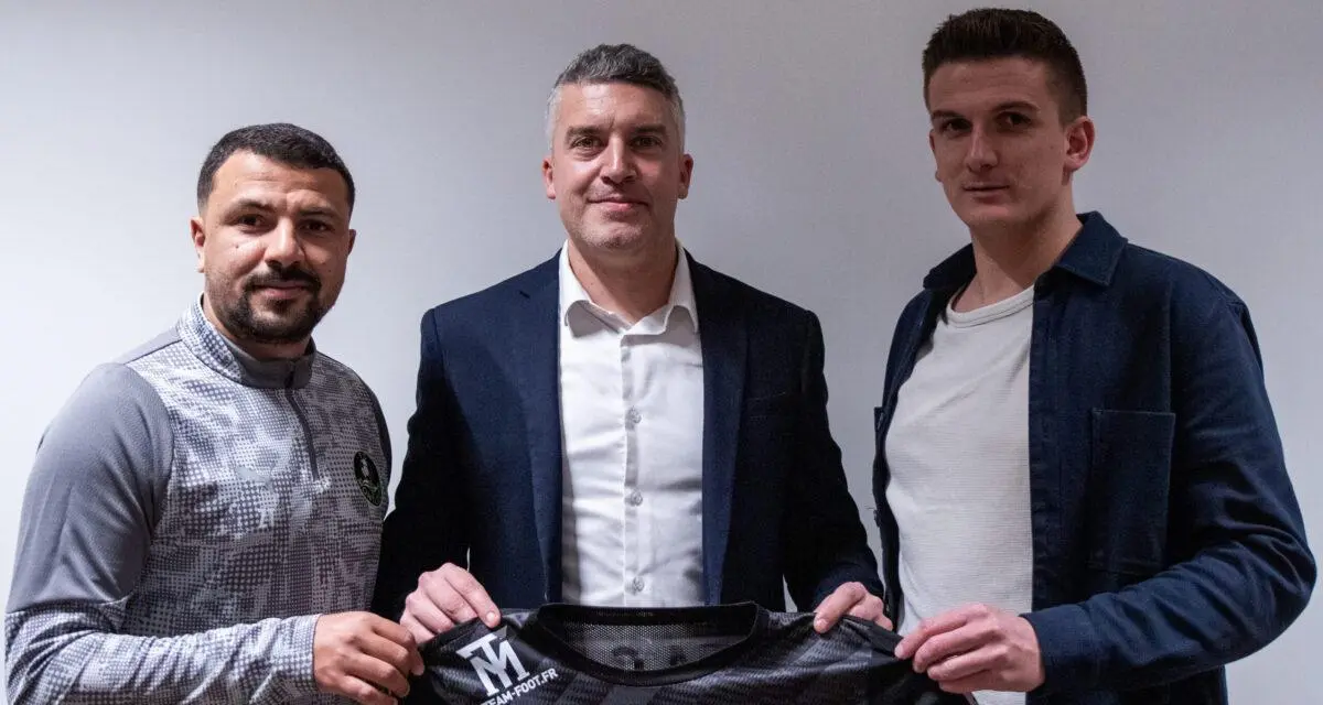 Benjamin Le Foll (au milieu), président de Montlouis