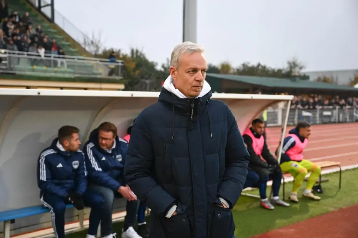 Bruno Irles est remonté après la défaite face au Puy Foot 43 - SO FOOT